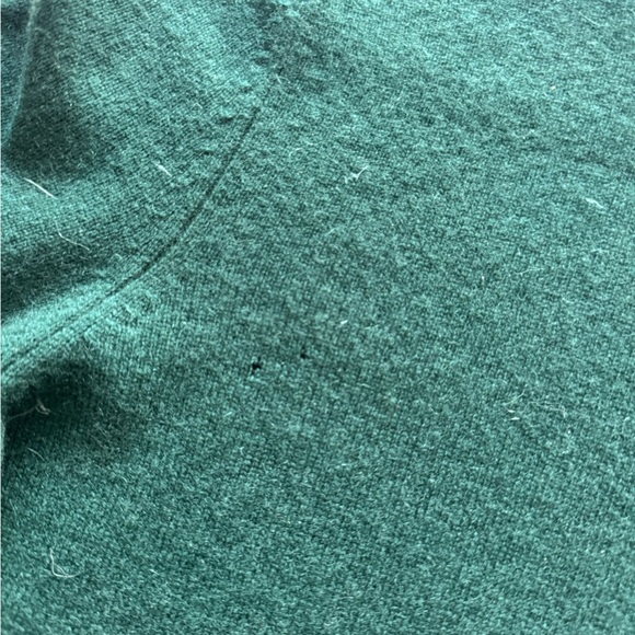 100% Cashmere Emerald Green Turtleneck Sweater - Picture 6 of 10